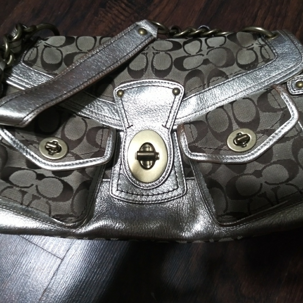 Coach handbag - Picture 2 of 7
